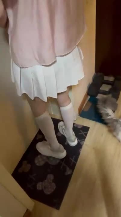 粉色上衣白色小腿袜 顶级约炮大神 专约00后稚嫩妹  1.mp4