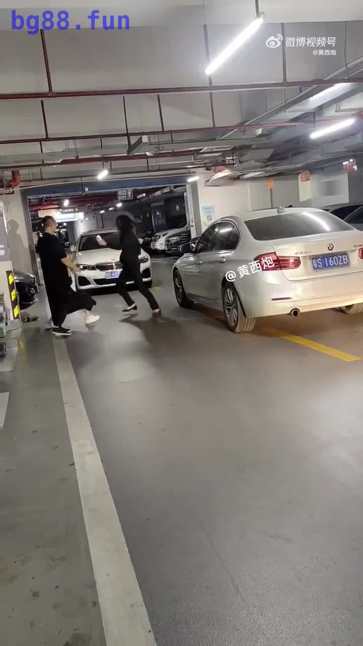 冤家路窄，非要分个你死我活！！.mp4