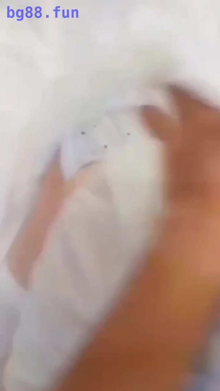 独家！“叔叔我还小 放过我好不好”泉州市晋江初一萝莉遭暴力强奸，过程让人心疼.mp4