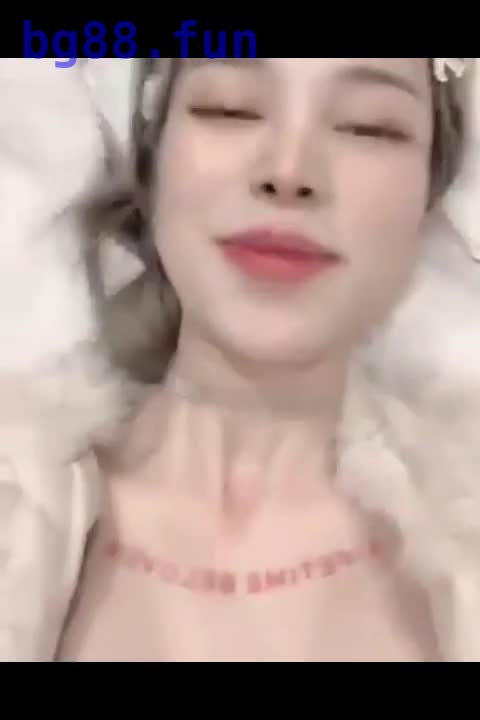V (1) 1.mp4