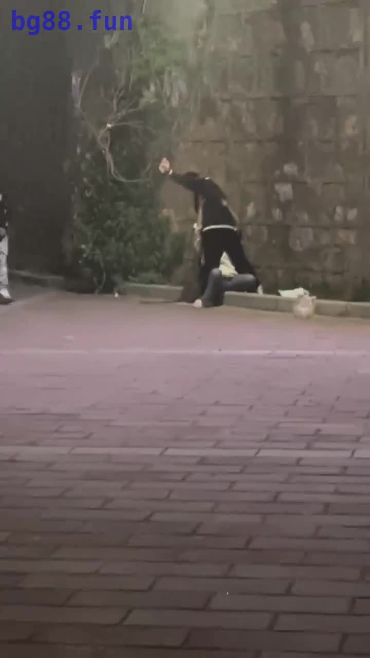 video_2024-04-01_16-34-32.mp4