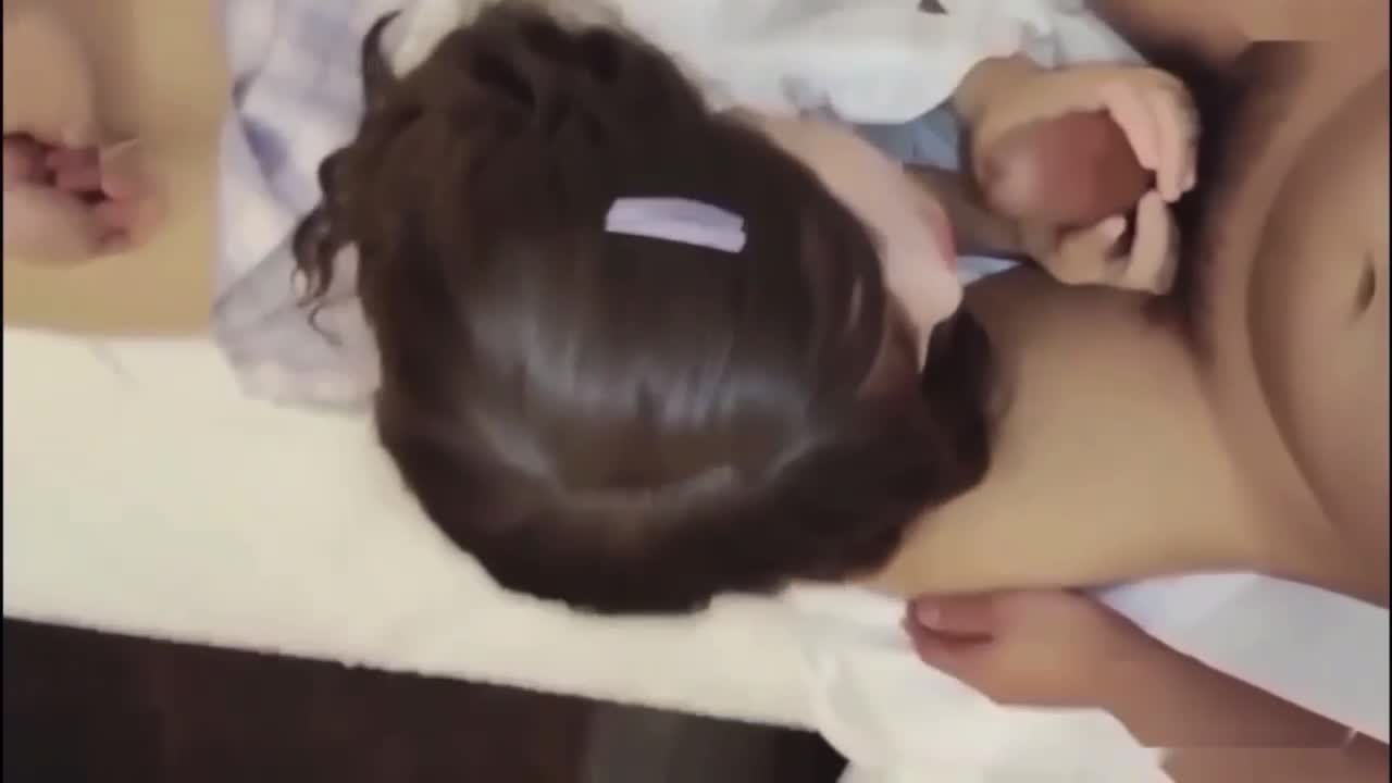 【青春母狗校园】广东某职业学院卡哇伊清纯学生妹酒店.mp4