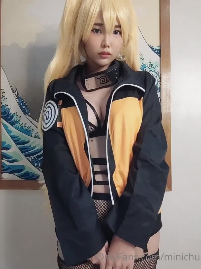 Onlyfans_极品反差嫩妹百变女神《minichu》cospalay制服诱惑_童颜巨乳道具自慰高潮喷水_5.mp4