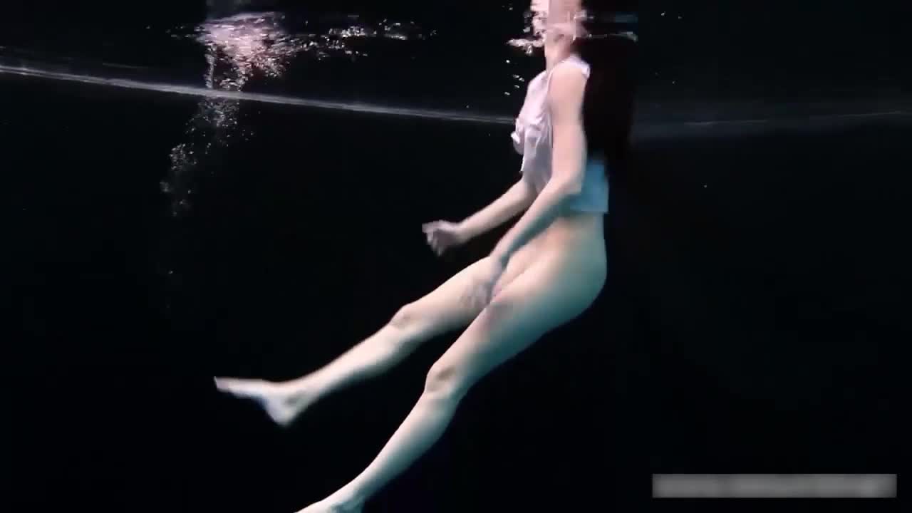 ❤水下舞者，激情水中艳舞风骚1.mp4