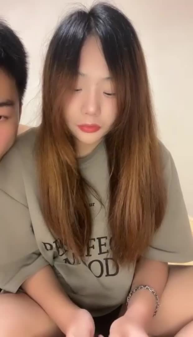 814153417_泡泡鱼小美眉_20230518_232820.mp4