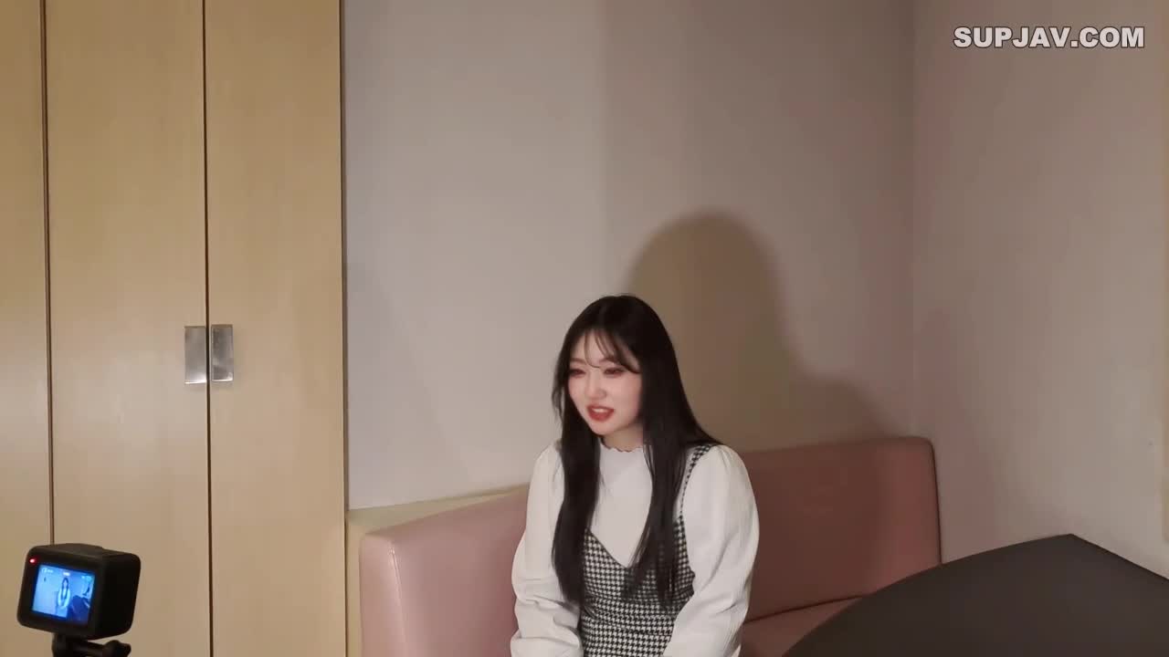 更多视频TG搜@fuqb123 或互推总群导航.mp4