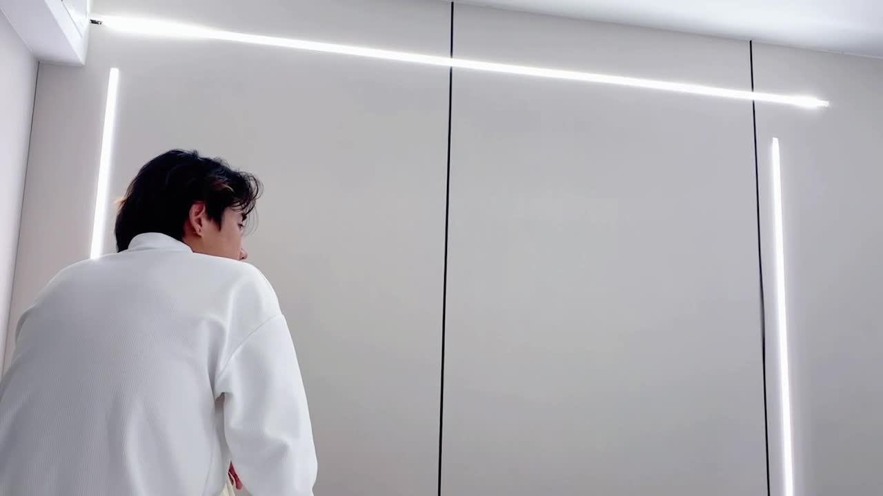 更多视频Telegram搜索@cn2048.mp4