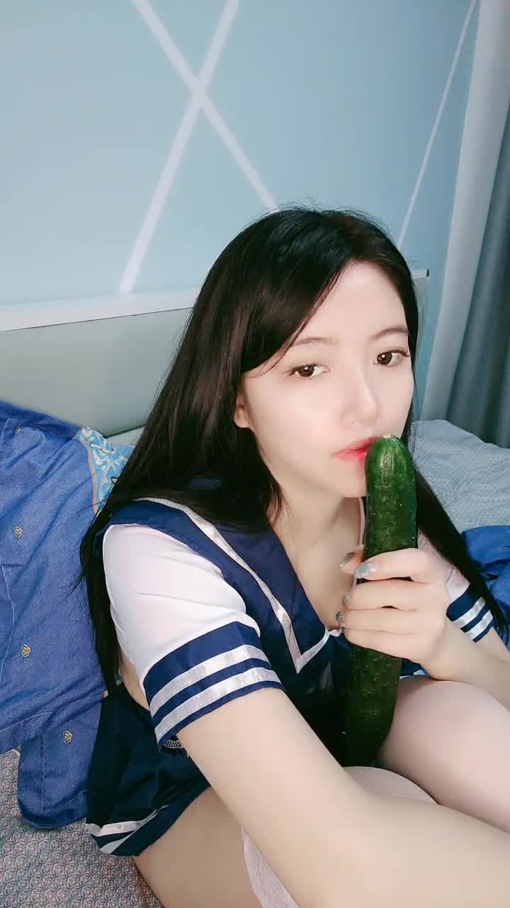 更多视频TG搜@fuqb123 或互推总群导航.mp4