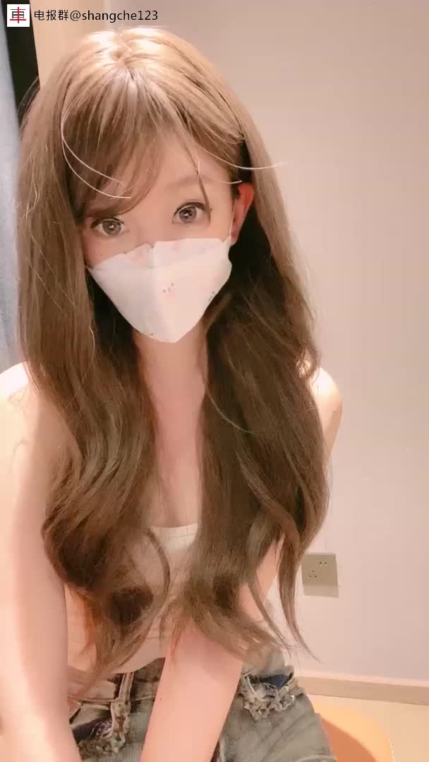 小甜饱饱_20230814-043753~1.mp4