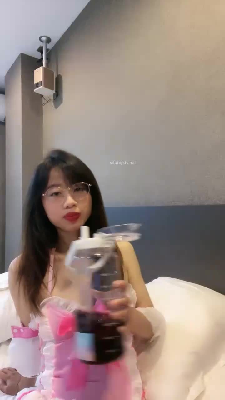 551815726_妹妹性欲强_20230719_031445.mp4