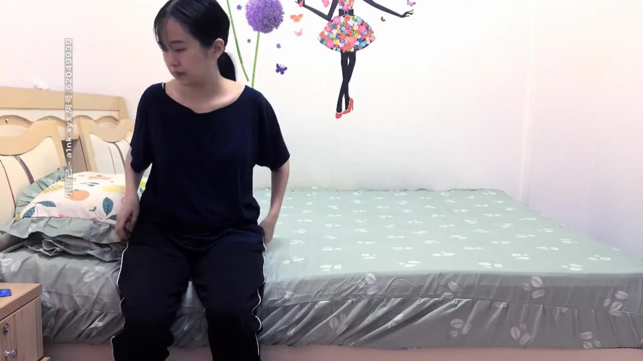 【探花精选】良家小姐姐，青涩害羞，大屌男动作粗鲁狂插，刚开始表情痛苦，不一会娇喘声阵阵.mp4