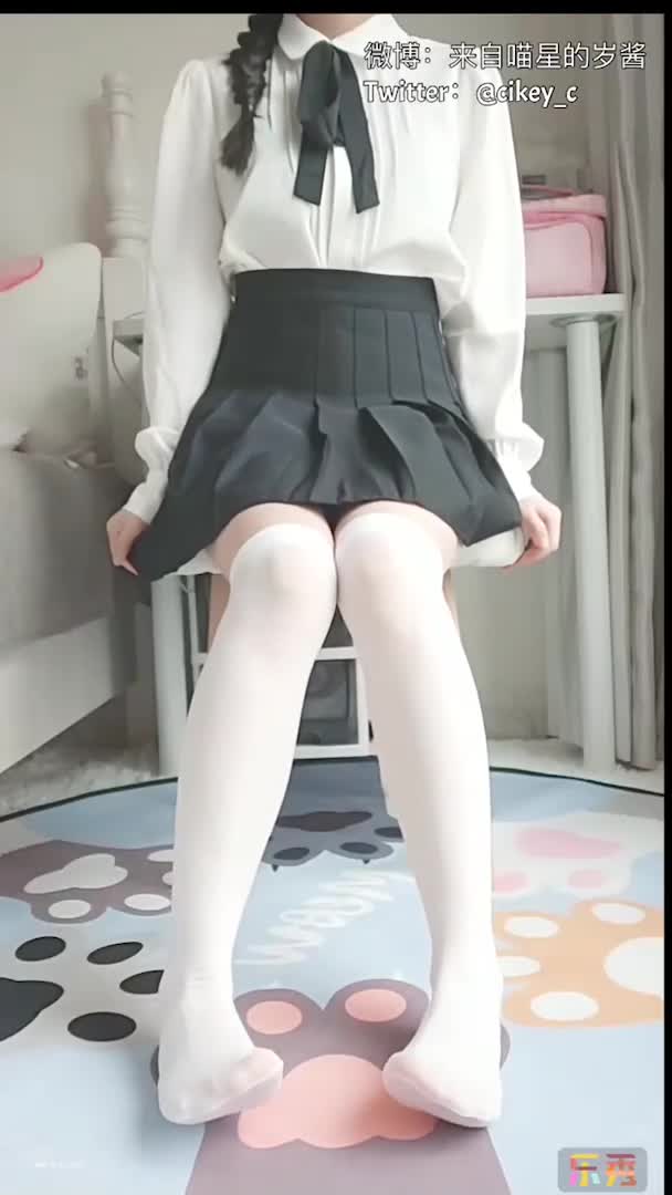 更多福利电报搜@HTHUB.mp4