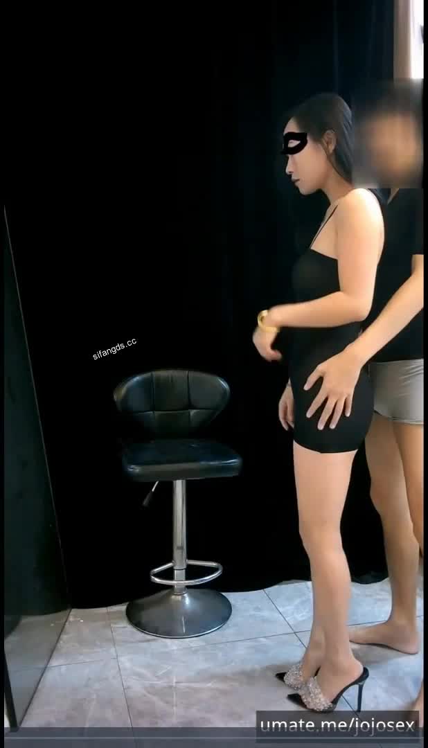 御姐少妇风情万种端庄的外表都有一颗淫荡内心，就这骚动的扭劲都能让人撸一发了_new.mp4