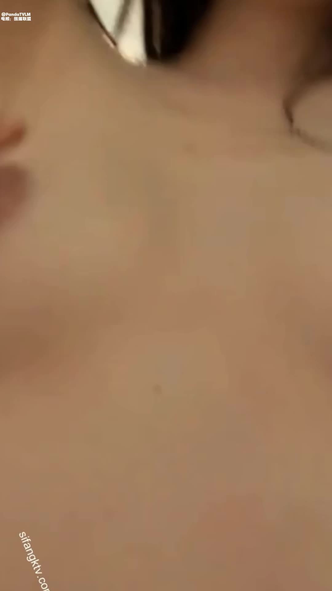明星泄密岛国知名模特演员_橘凛子_最新性爱泄密流出_各种姿势一顿怼操_表情超魅_近距离拍小穴豆豆.mp4