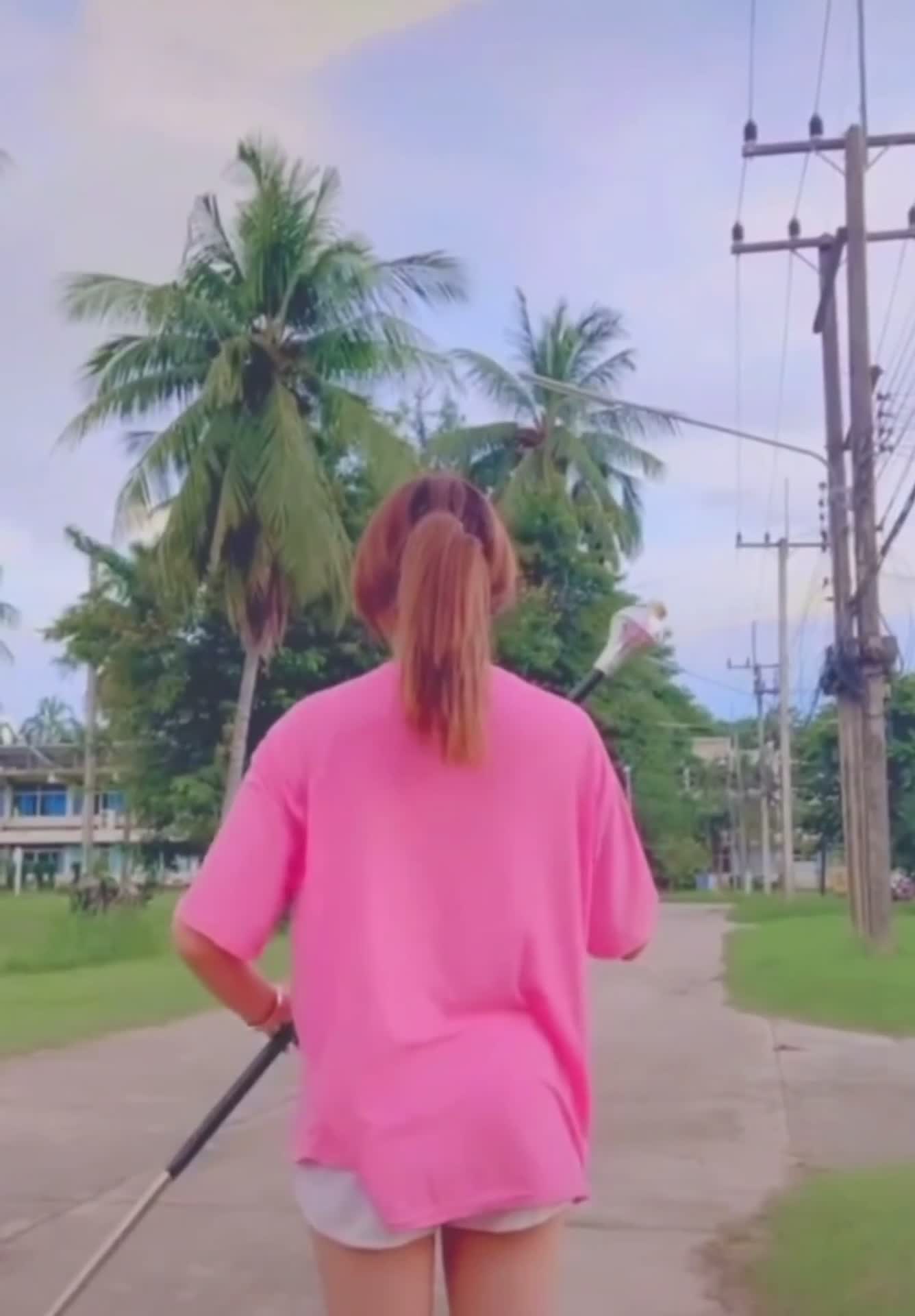 泰国高中生 啦啦队Kae 自慰视频.mp4