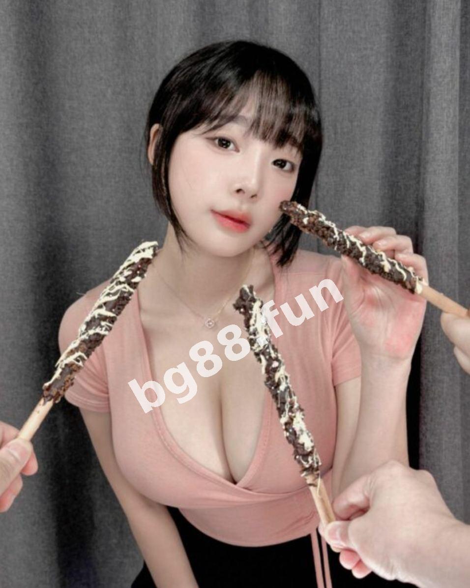 韩国 人气网红 Inkyung 卿卿 姜仁卿 最新极限尺度大解放 两个囡囡大尺度互玩 快乐加倍