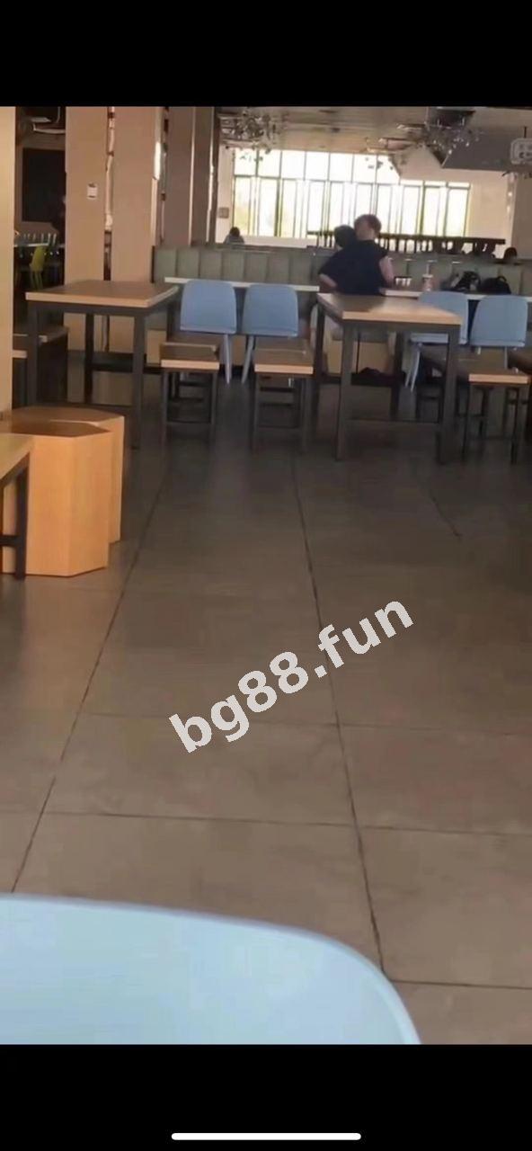 4f84a182b68a4c9cbe23439c3c0e96c4.jpg