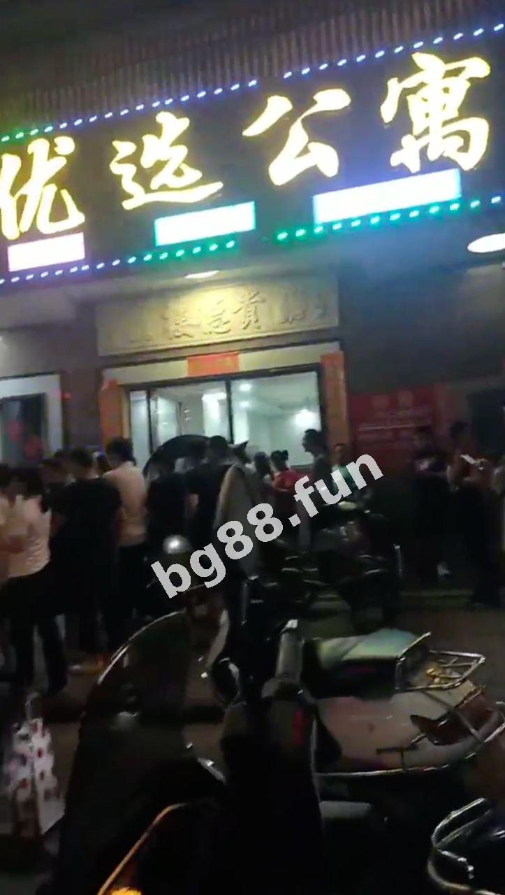 e4d15949b8d14518bc1fd15c9a66198e.jpg
