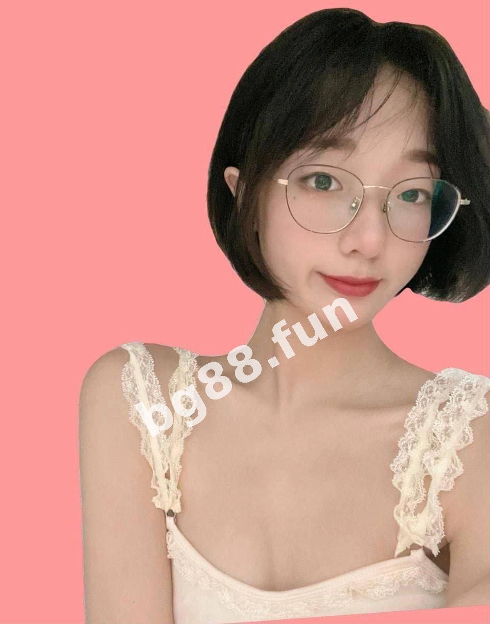 18a76d05bf6244cea854e0e12a919531.jpeg
