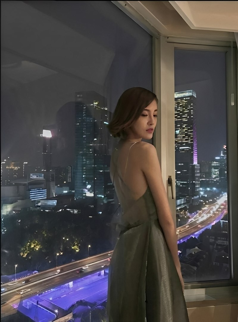 8c5112355813443c8ba9cd521395b835.jpg