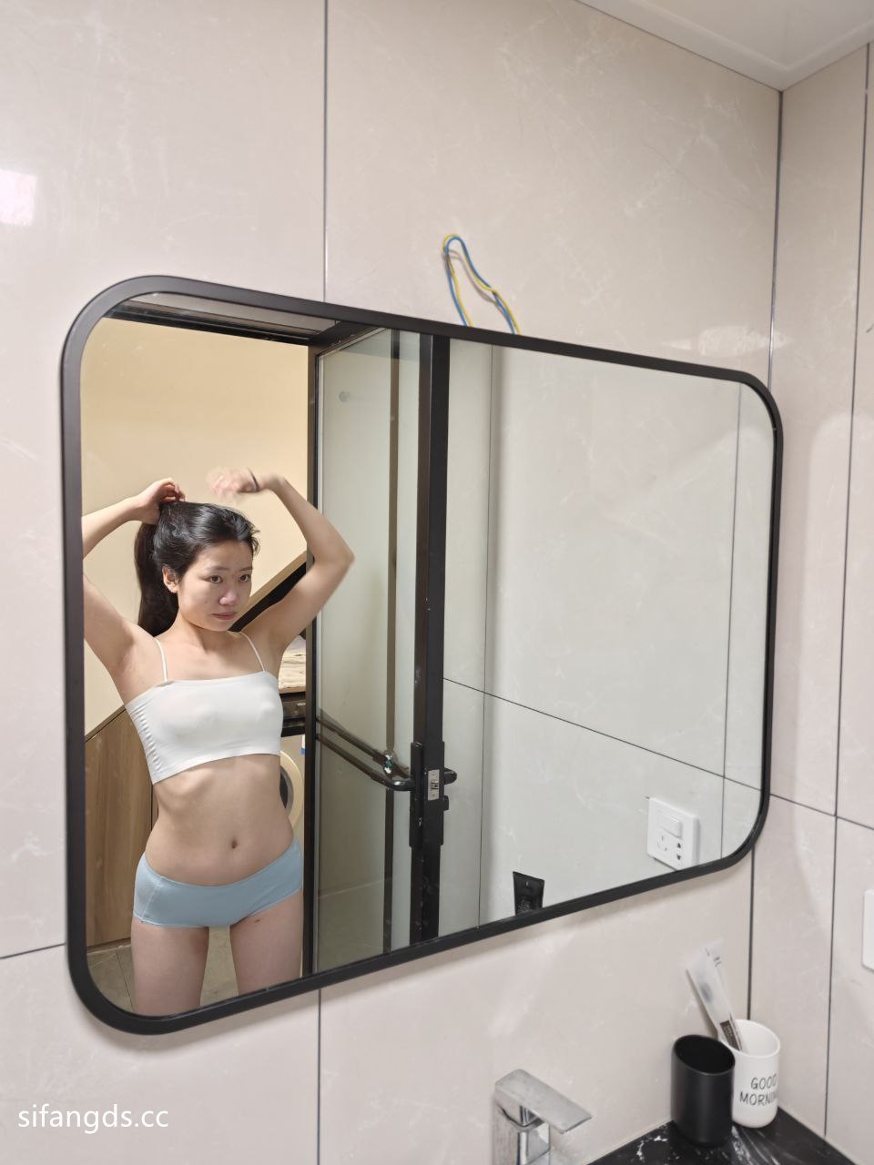 925839cfa8a44955a8df49a2ee774e67.jpg