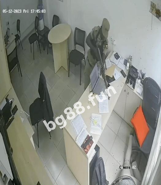 f4d02bde377b4fa3bde26901156ab8fc.jpeg