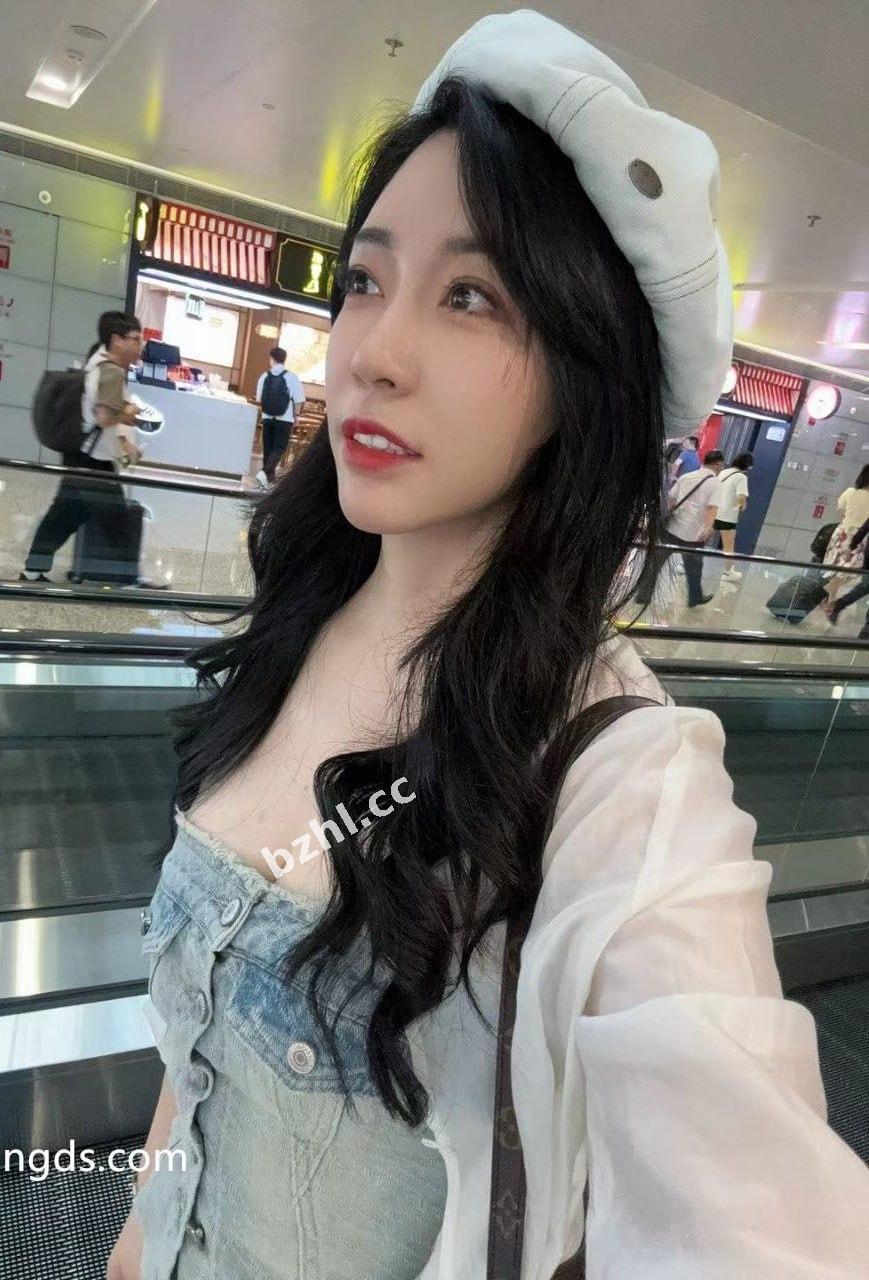 e842a59bda134b6d874d7180d42a45de.jpg