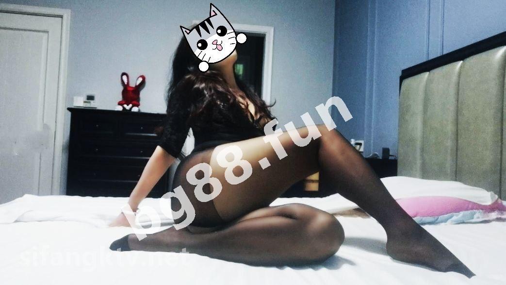 e143502a95e44f09a909ad6e926ad92d.jpg