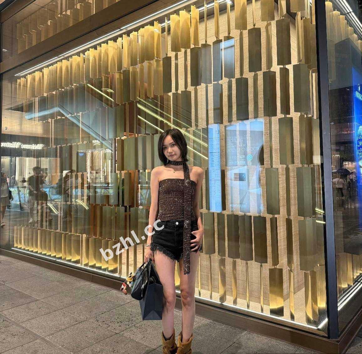 9d49b9d91f614a6a85dea4f3a469ea52.jpg