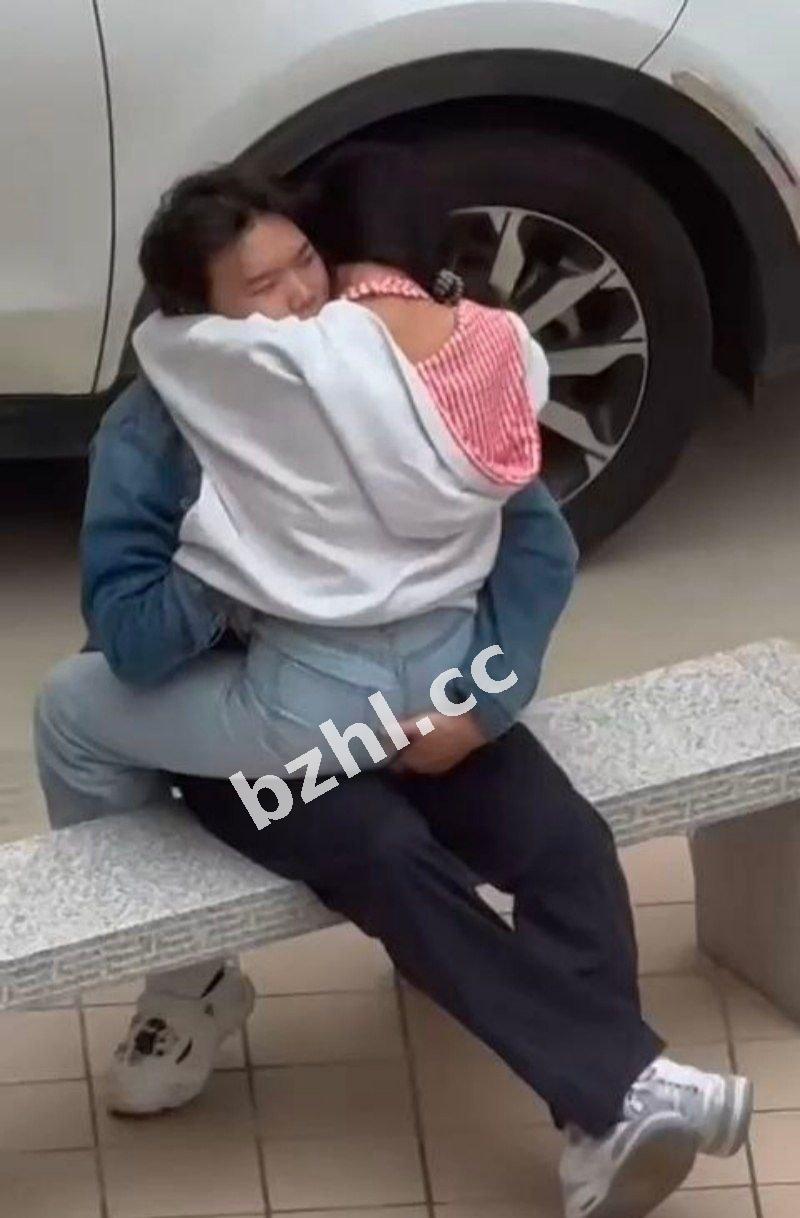 937f383a1dcb4aaabb86a3b303b73b59.jpg