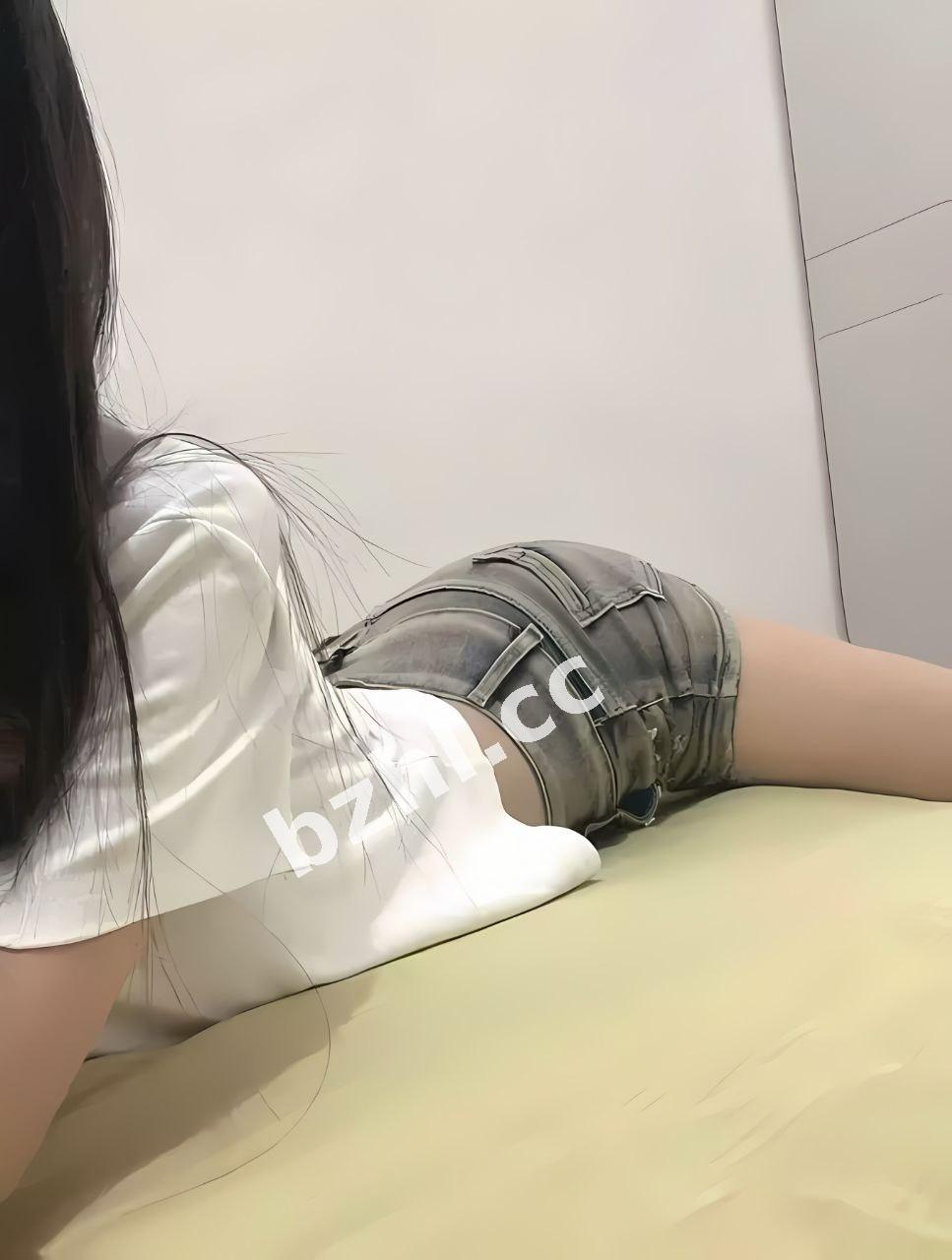 38c47aeb8e714aa9ba90db30350ee915.jpg