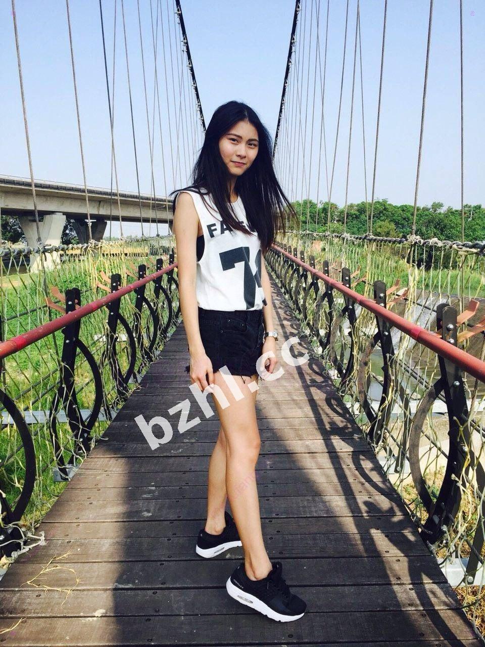 8233eaee6b064f3ea15d748f58bfa7cc.jpg