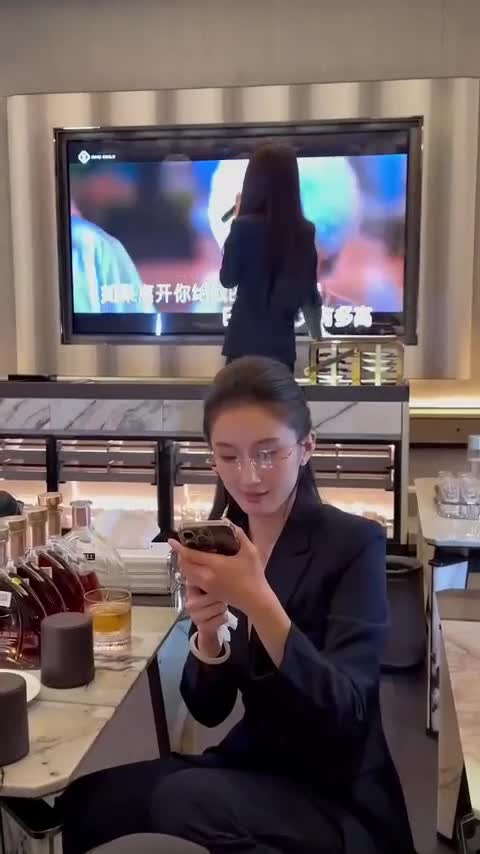 山东行政KTV 怪不得山东人这么热衷于考公.mp4