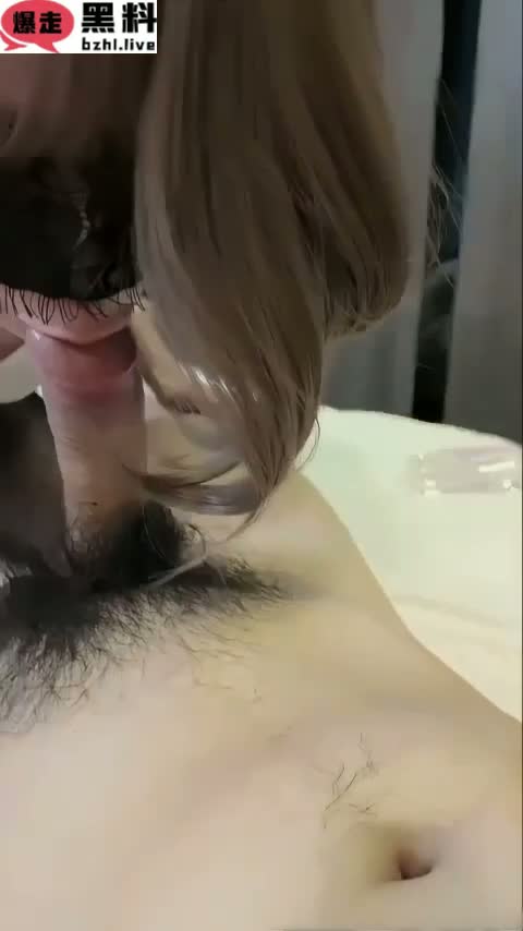 OnlyFans顶级巨乳尤物 Demi爹咪 最新视频 化身性感小白领酒店约炮 被各种姿势爆操后 怼脸喷射浓精！