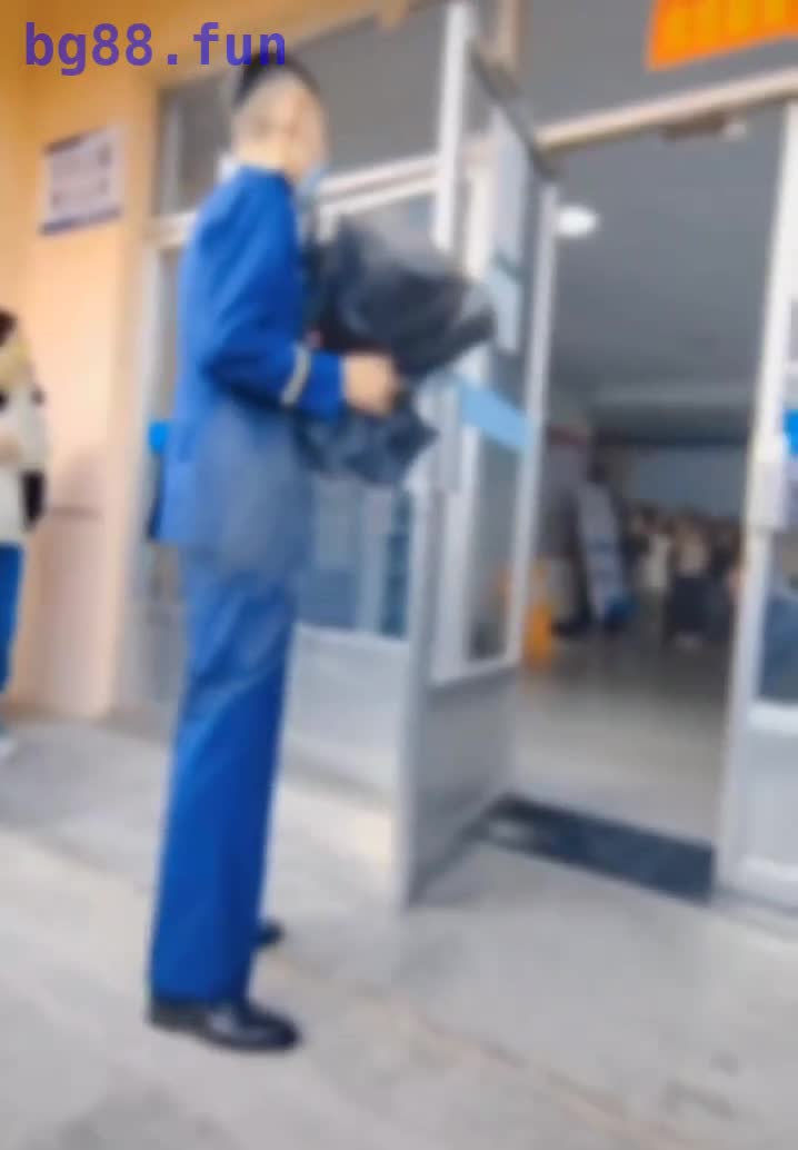 1e1b279cb93cd6056c16e6962323b22b.mp4