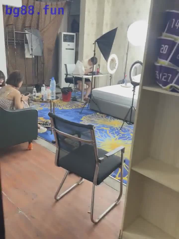 1.mp4